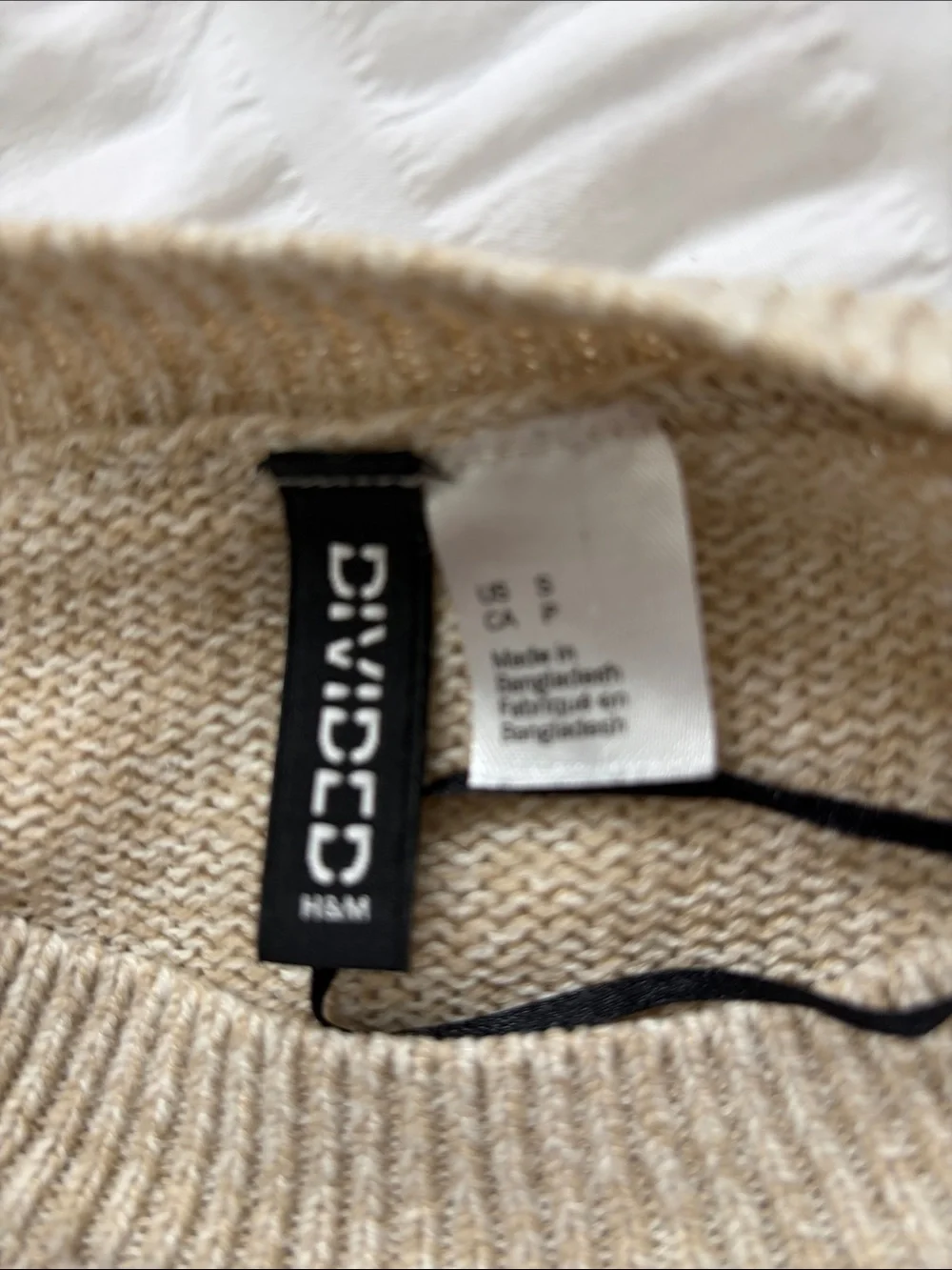 H&M Classic Crewneck Sweater in Light Beige